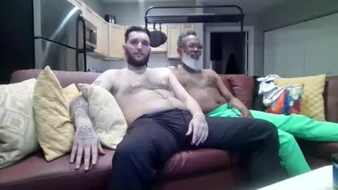 Snapshot of yourfavoritebartender chatting on 03.04.26 Hey Im Justin online show from 03.04.26