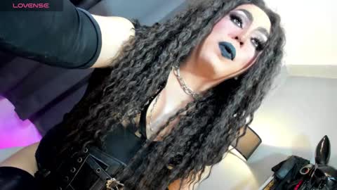  not into STINGY and CHEAP people online show from 10.15.25