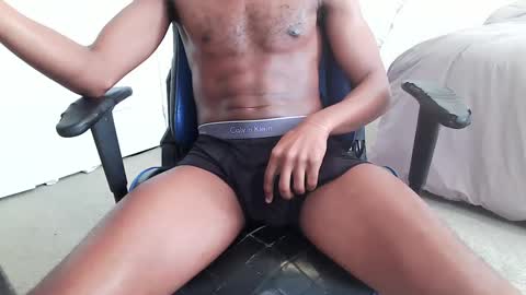 Snapshot of yourfriendlybbc chatting on 01.08.25 YourFriendlyBBC online show from 01.08.25