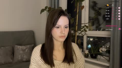 Snapshot of yourher0in chatting on 12.16.24 Aida online show from 12.16.24