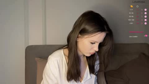 Snapshot of yourher0in chatting on 01.14.25 Aida online show from 01.14.25