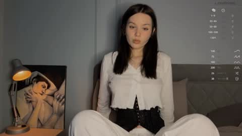 Snapshot of yourher0in chatting on 01.19.25 Aida online show from 01.19.25