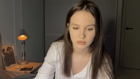 Snapshot of yourher0in chatting on 01.22.25 Aida online show from 01.22.25