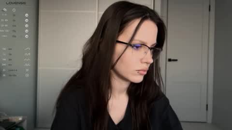 Snapshot of yourher0in chatting on 02.23.25 Aida online show from 02.23.25