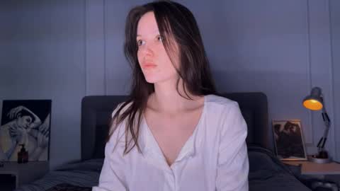 Snapshot of yourher0in chatting on 02.27.25 Aida online show from 02.27.25