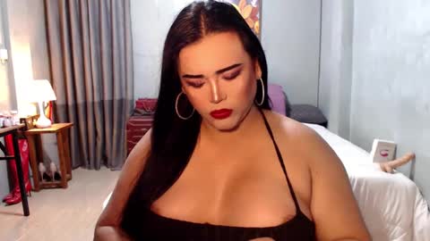 Snapshot of yourhighnesscassy chatting on 12.04.24 Cassy online show from 12.04.24