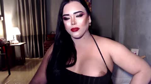 Snapshot of yourhighnesscassy chatting on 12.11.24 Cassy online show from 12.11.24