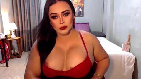 Snapshot of yourhighnesscassy chatting on 12.23.24 Cassy online show from 12.23.24