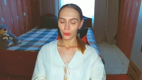 Snapshot of yourladysunshine chatting on 06.27.26 Ksyusha online show from 06.27.26