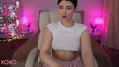 L O L A online show from 01.23.25