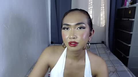 yourlovebella88 online show from 02.25.25