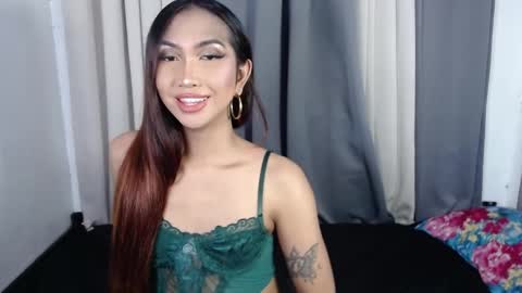 yourlovebella88 online show from 10.21.25