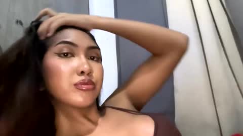 yourlovebella88 online show from 12.22.25