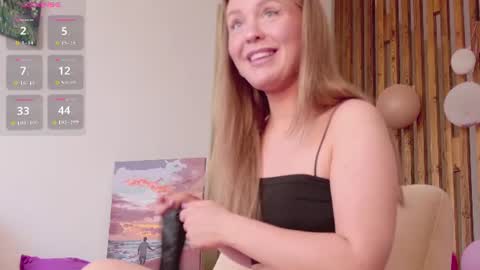 Snapshot of yourlovelyjul chatting on 06.20.26 Julia 3 online show from 06.20.26