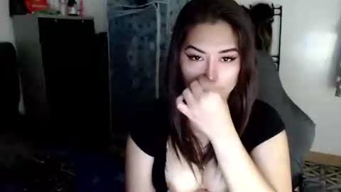 tifanny online show from 10.08.25