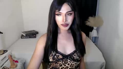 Snapshot of yournaughtykendal chatting on 04.29.26 TIFFANY SUCKING QUEEN online show from 04.29.26