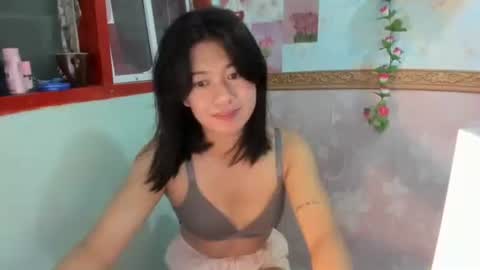 Snapshot of yourprettytrish chatting on 05.26.26 Trish online show from 05.26.26