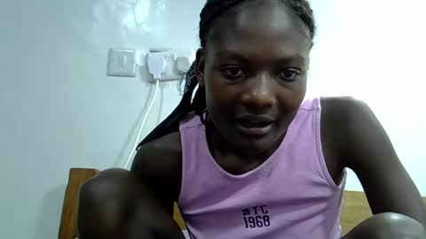 Snapshot of yours_sexy_doll chatting on 10.17.25 yours sexy doll online show from 10.17.25