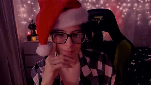 Snapshot of yourscosmic chatting on 12.24.24 Yours Cosmic online show from 12.24.24