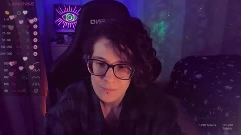 Snapshot of yourscosmic chatting on 09.23.25 Yours Cosmic online show from 09.23.25