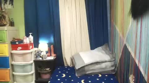 Snapshot of yoursexdivaxxx chatting on 04.16.26 Nica Trocio online show from 04.16.26