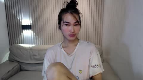 Snapshot of yoursexservice chatting on 12.14.25 online show from 12.14.25