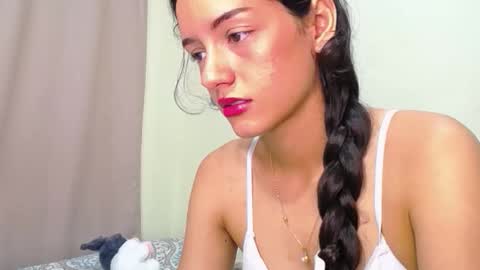 Snapshot of yoursexy18lover chatting on 10.16.25 Lina and roberth online show from 10.16.25