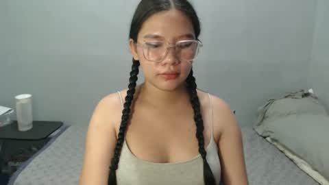 yoursexy_reb online show from 01.17.26