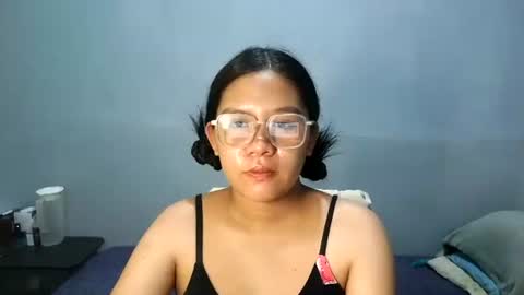 yoursexy_reb online show from 02.19.26