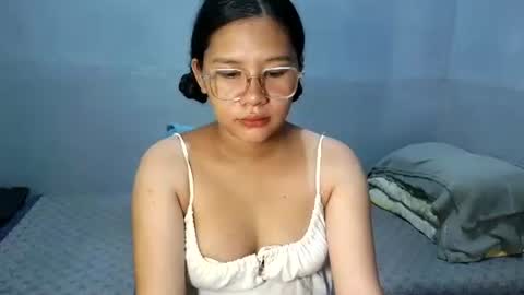 yoursexy_reb online show from 02.22.26