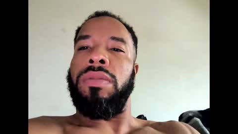 Snapshot of yoursexydaddy79 chatting on 10.13.25 mother fucker online show from 10.13.25