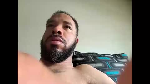 Snapshot of yoursexydaddy79 chatting on 10.29.25 mother fucker online show from 10.29.25