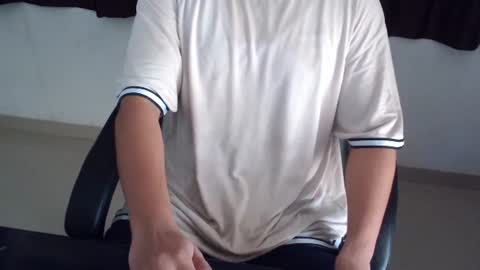 yoursjohnnysins online show from 08.02.26