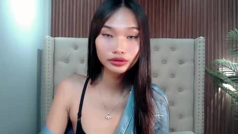 yoursluttyashxx online show from 10.04.25