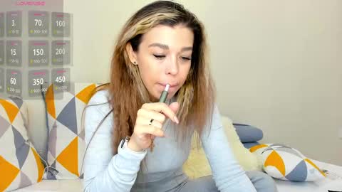 Snapshot of yoursoul_mila chatting on 02.13.25 yoursoul_mila online show from 02.13.25