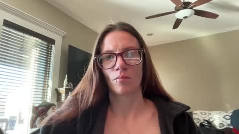 yourstrulylivy online show from 12.10.24