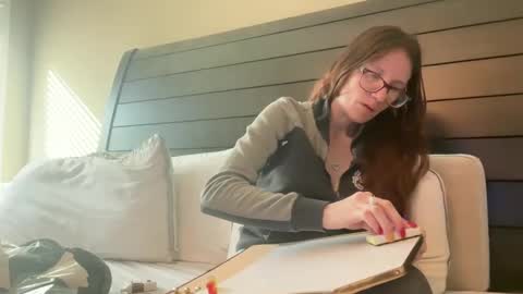 yourstrulylivy online show from 02.25.25