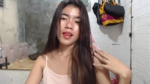 Snapshot of yoursweet_asian20 chatting on 01.22.25 Maddie online show from 01.22.25