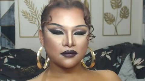 Snapshot of yourtrannyqueenxxx chatting on 04.22.26 Anastacia Grey online show from 04.22.26