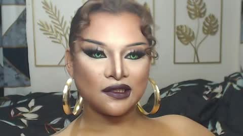 Snapshot of yourtrannyqueenxxx chatting on 04.27.26 Anastacia Grey online show from 04.27.26