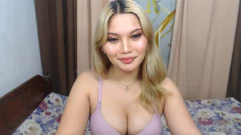 Snapshot of youungsextdeity chatting on 08.08.26 cathy online show from 08.08.26