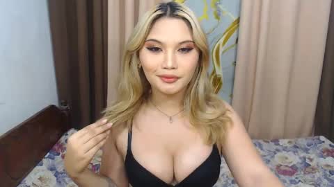 Snapshot of youungsextdeity chatting on 08.09.26 cathy online show from 08.09.26