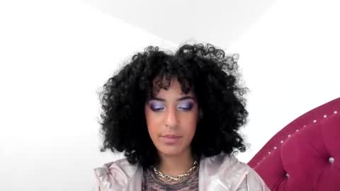 elizabeth  ju   online show from 02.15.25