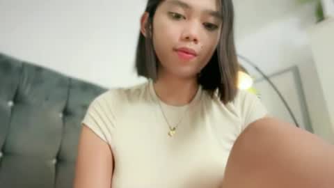 YowgineTheGreat online show from 02.05.25