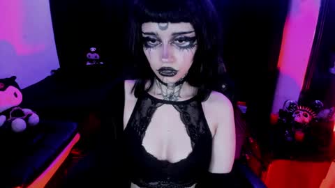 Yue Eclipsa online show from 04.17.26