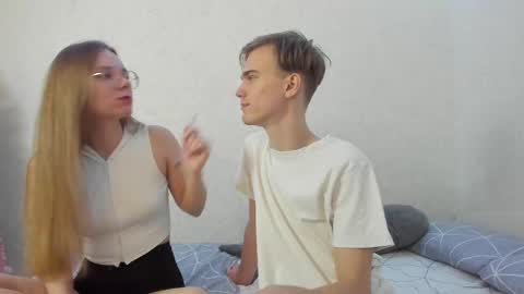 Yue Lang and Samm online show from 02.17.25