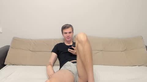 Yue Lang and Samm online show from 10.10.25