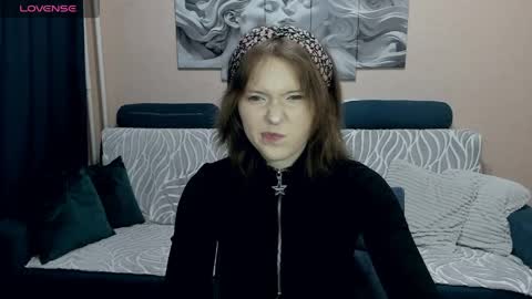 YukiShine online show from 04.05.26