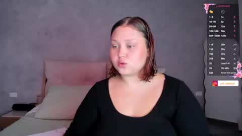 Snapshot of yuli_cardona_ chatting on 06.23.26 Yuliet online show from 06.23.26