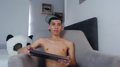 yulian_vasquez online show from 03.09.25